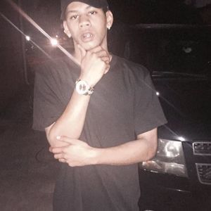 Meet your Posher, Dee